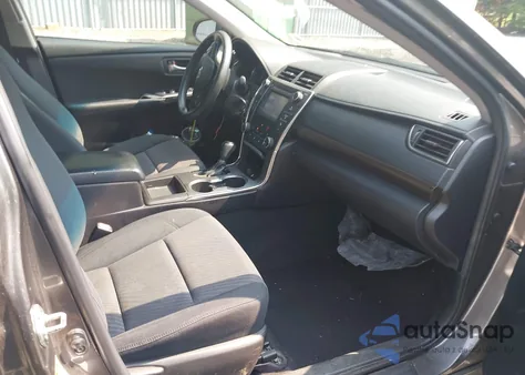 2016 Toyota Camry Le z USA, uszkodzony, nr VIN 4T4BF1FKXGR564569